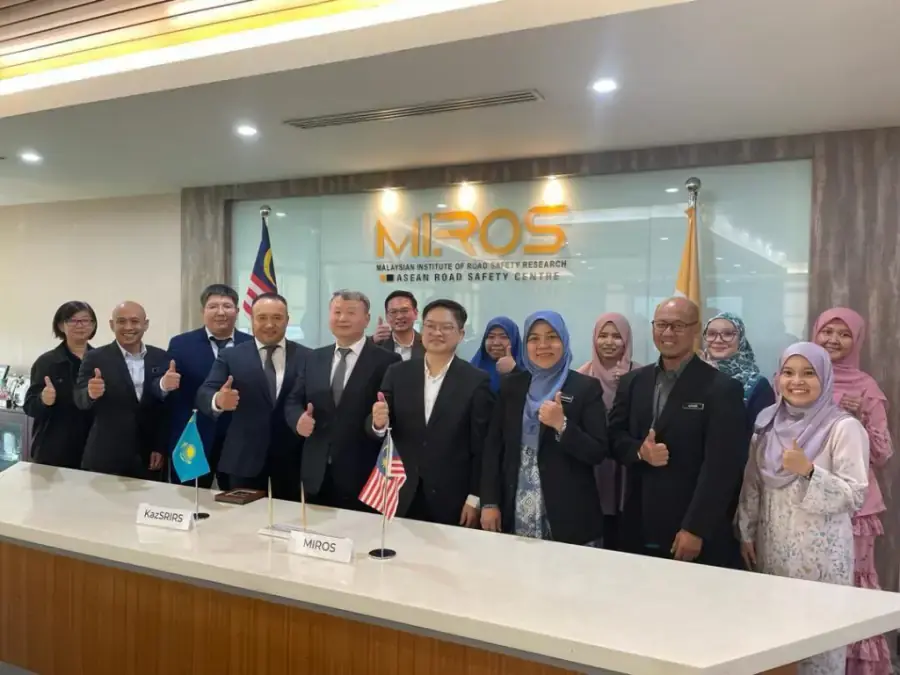 Меморандумға қол қою: Malaysian Institute of Road Safety Research (MIROS)